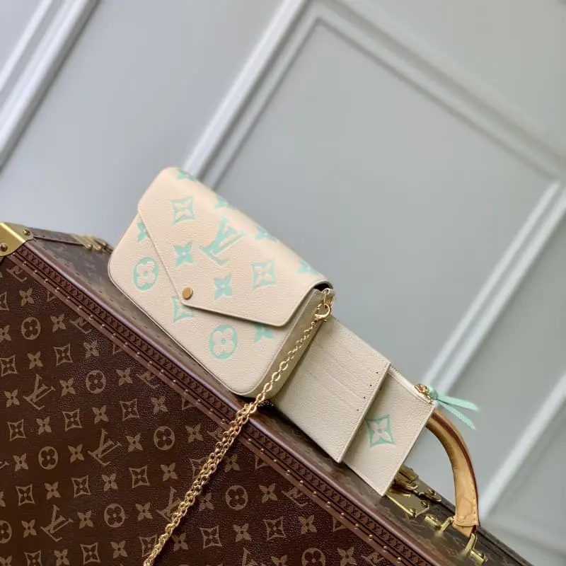 M69977 S2 21x12x3cm High Quality Bags - Image 3