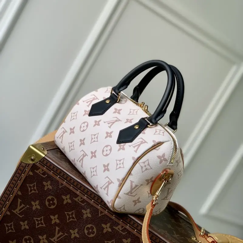 M46906 White Flower 20.5x13.5x12cm High Quality Bags - Image 3