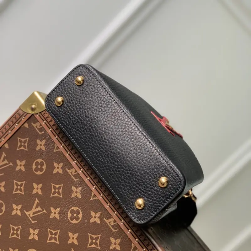 M91697 Burgundy 21x14x8cm High Quality Bags - Image 3