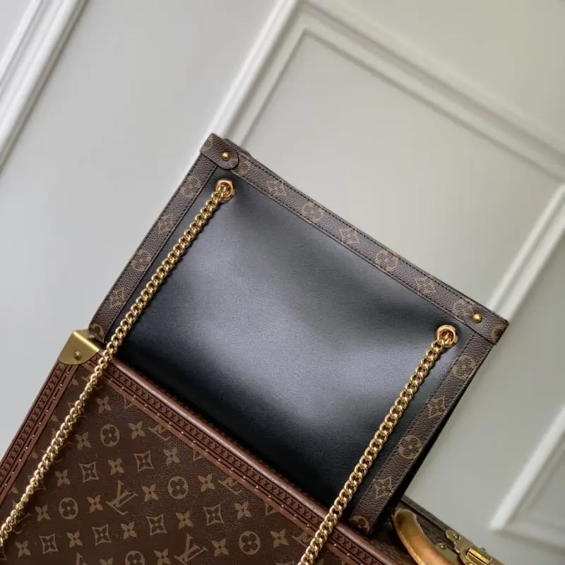 M13140 20x9x31cm High Quality Bags - Image 3