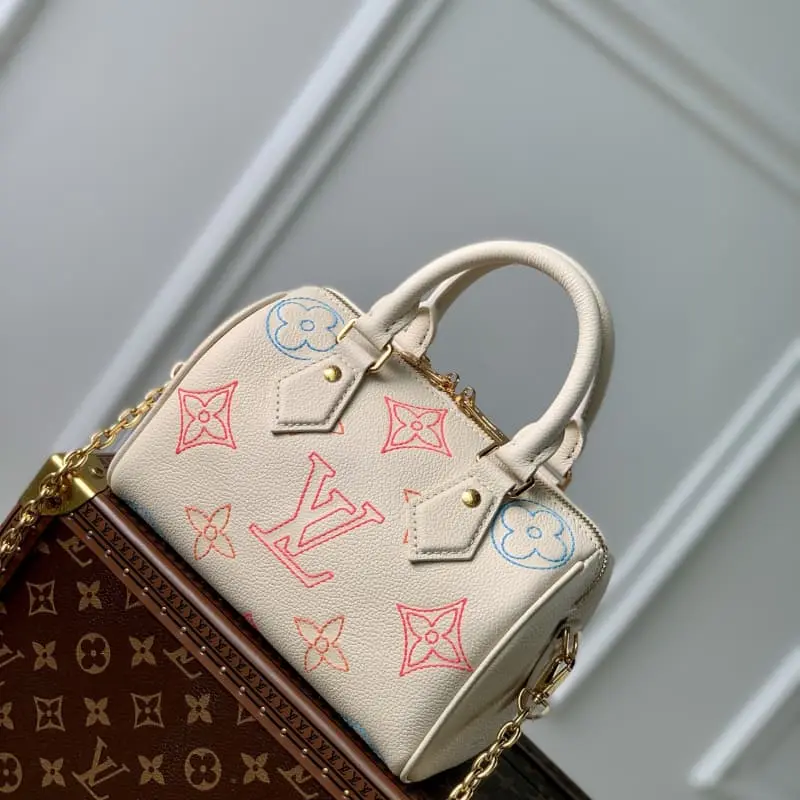 M46667 20.5x13.5x12cm High Quality Bags - Image 3