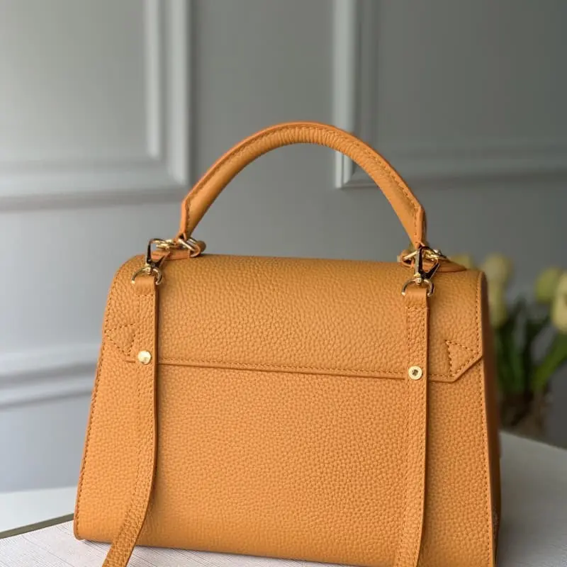 M57090 29x21x12cm High Quality Bags - Image 2