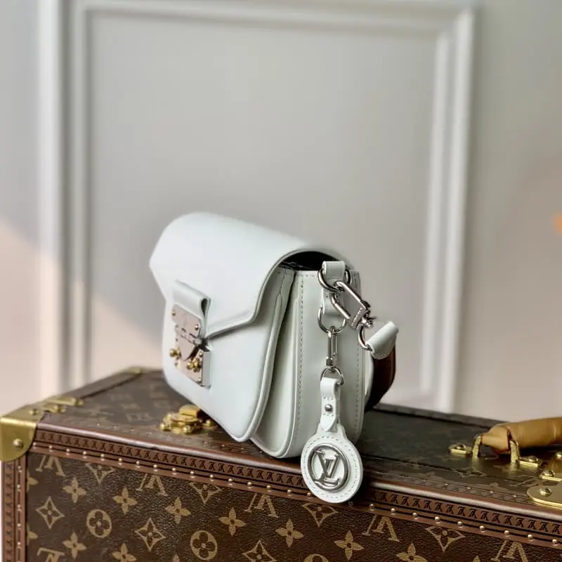 M20395 24x15x6cm High Quality Bags - Image 3