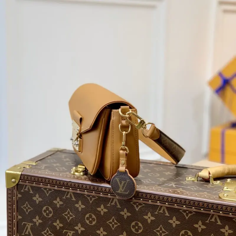 M20396 24x15x6cm High Quality Bags - Image 3