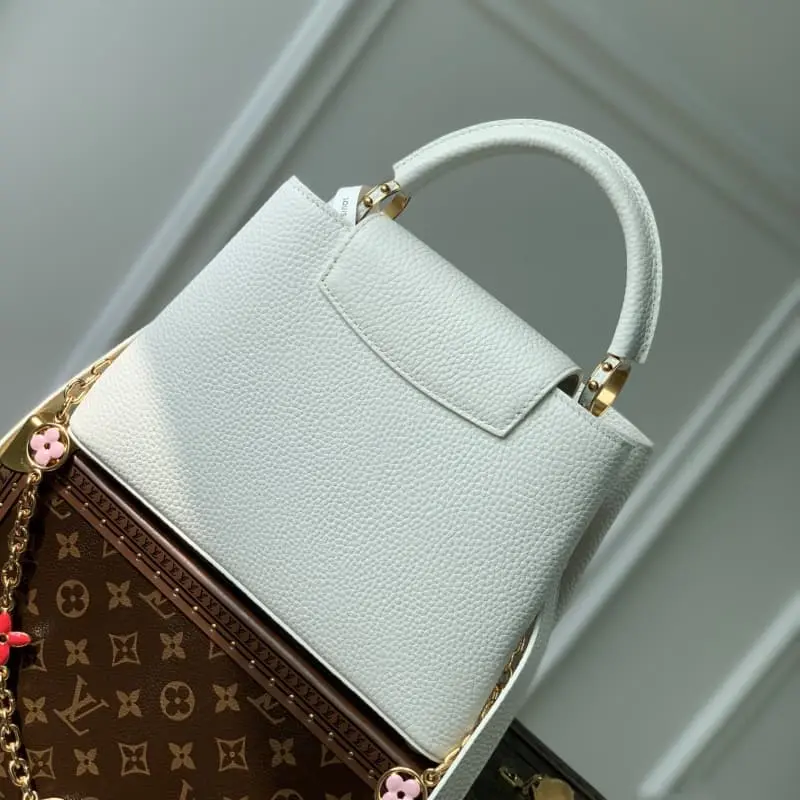 M22375 White Small 27x18x9cm High Quality Bags - Image 3