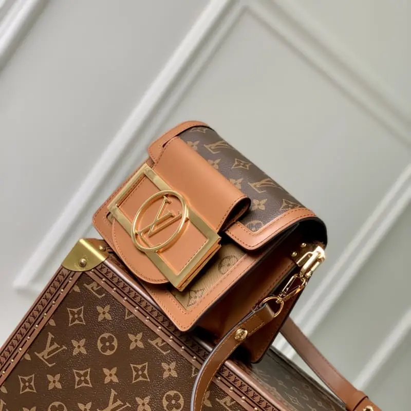 M46537 20x15x9cm High Quality Bags - Image 3