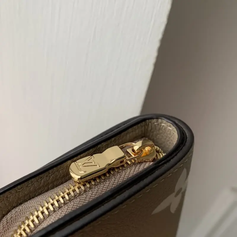 M82370 Apricot 12x9x3.5cm High Quality Bags - Image 3