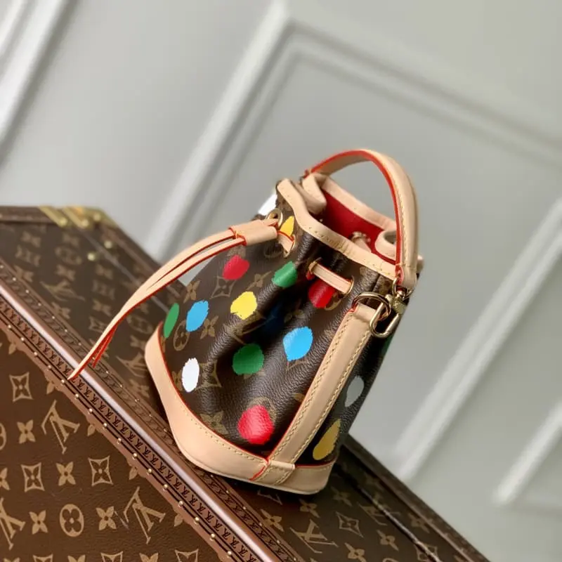 M81863 13x16x10cm High Quality Bags - Image 3