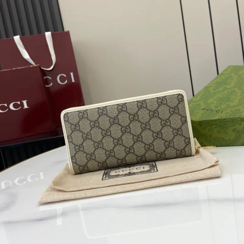 621889 CM 3 High-Quality Bags - Image 3