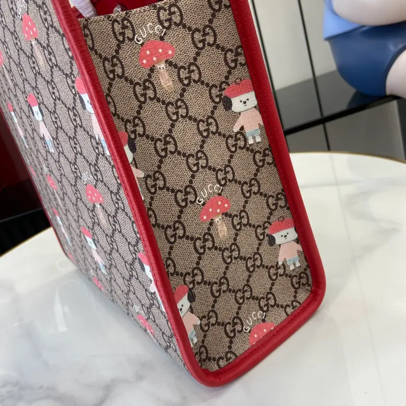 605614 CM 2 High-Quality Bags - Image 4