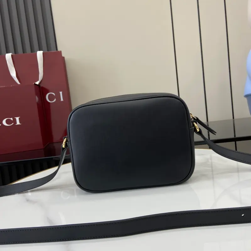 820429 CM 1 High-Quality Bags - Image 3