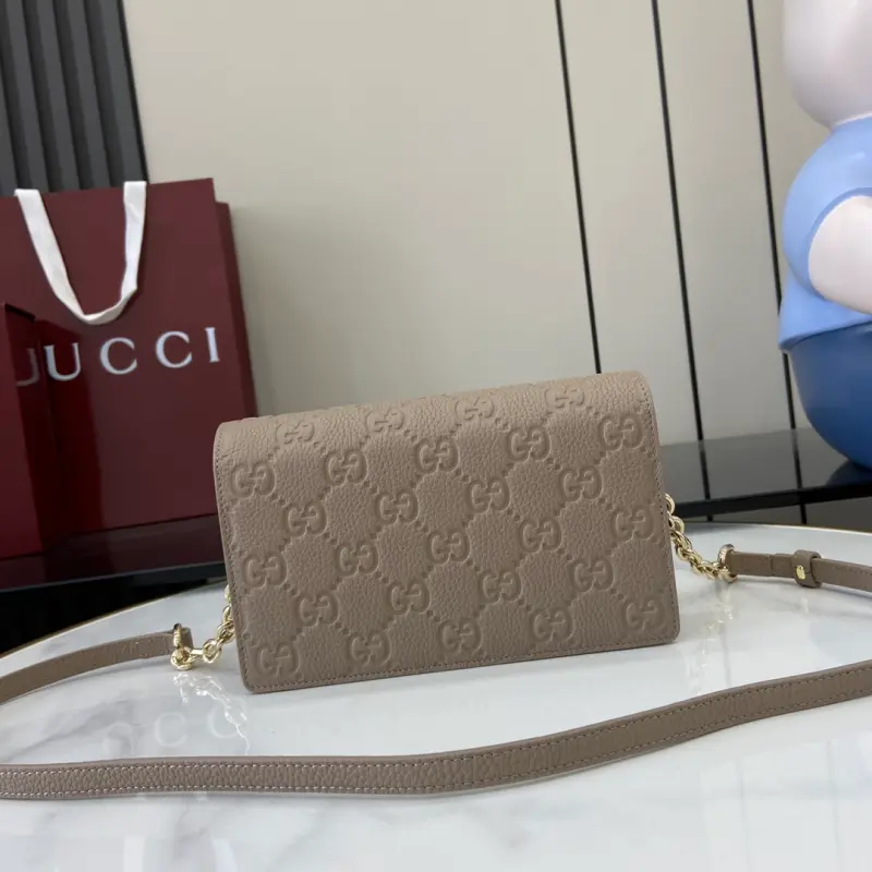 818705 CM 1 High-Quality Bags - Image 3