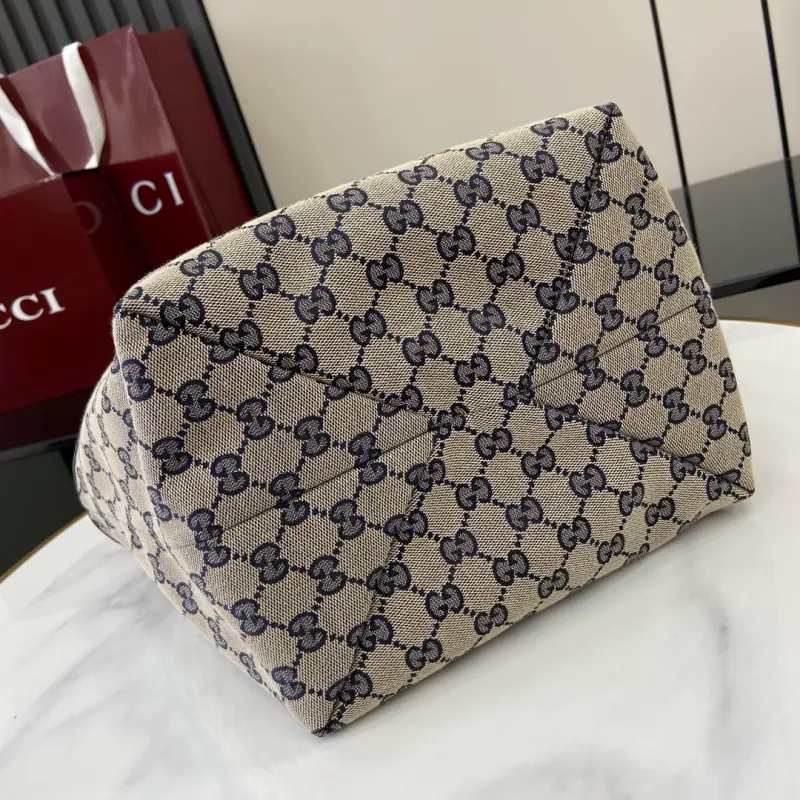 788211 CM 3 High-Quality Bags - Image 4