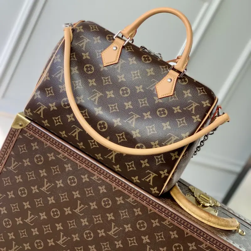 M12803 21x17x30cm High Quality Bags - Image 3