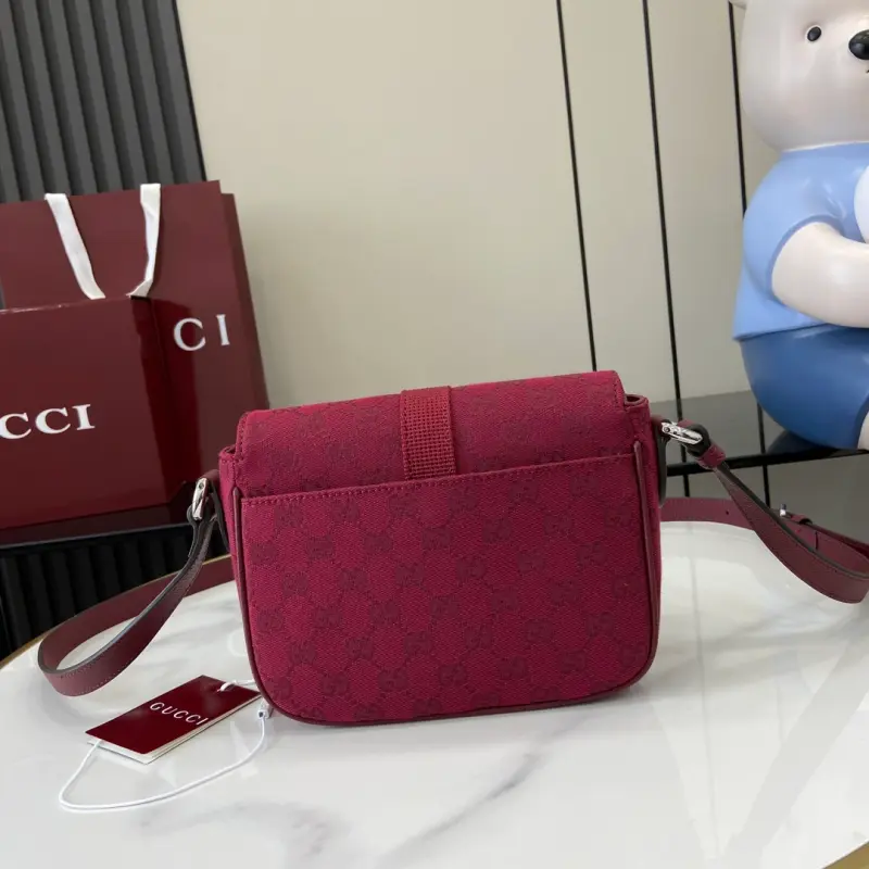 802100 CM 1 High-Quality Bags - Image 3