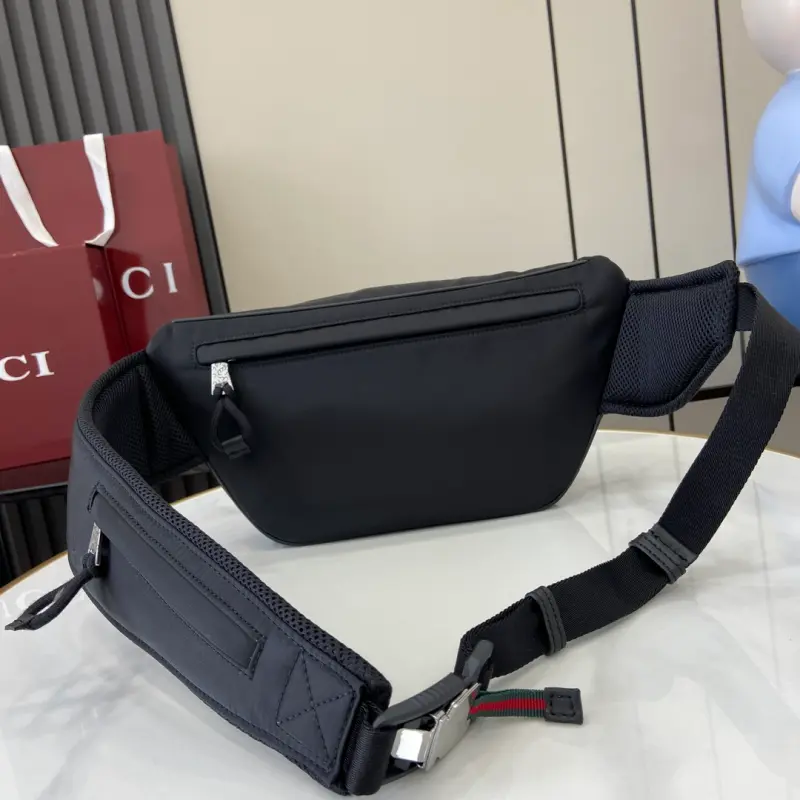 804262 CM 1 High-Quality Bags - Image 3