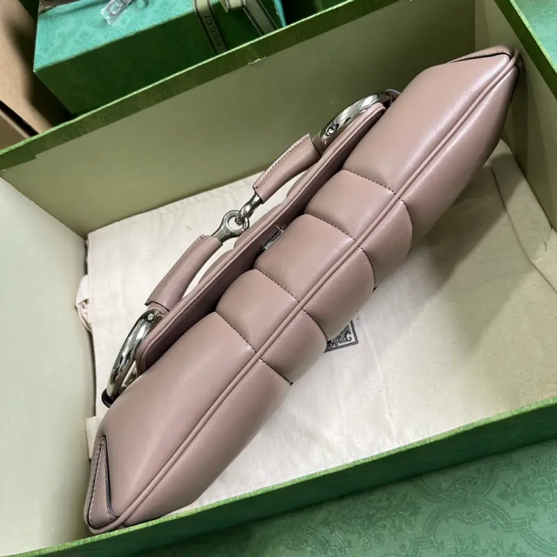 764255 CM 8 High-Quality Bags - Image 3