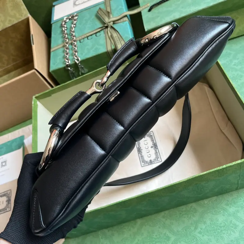 764255 CM 10 High-Quality Bags - Image 3