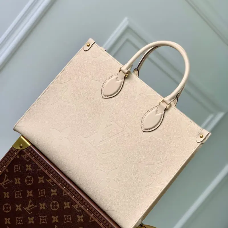 M45595 White Embossed 35x27x14cm High Quality Bags - Image 3