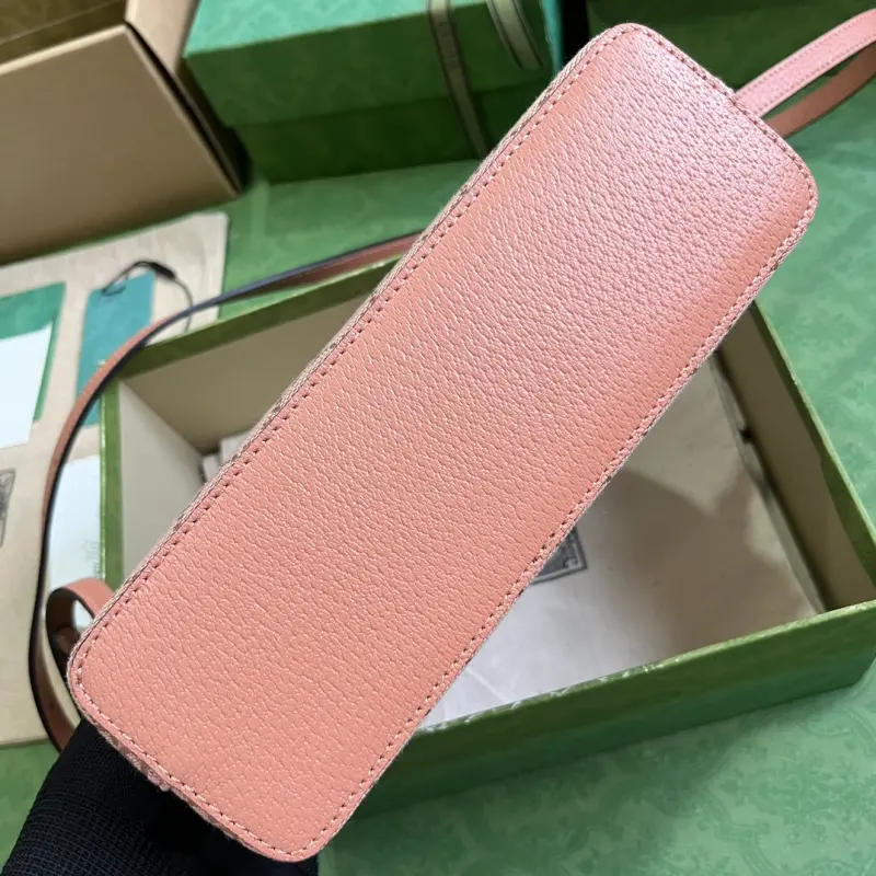 499621 CM 1 High-Quality Bags - Image 3