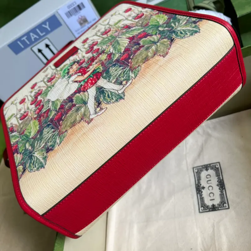 630542 CM 1 High-Quality Bags - Image 3