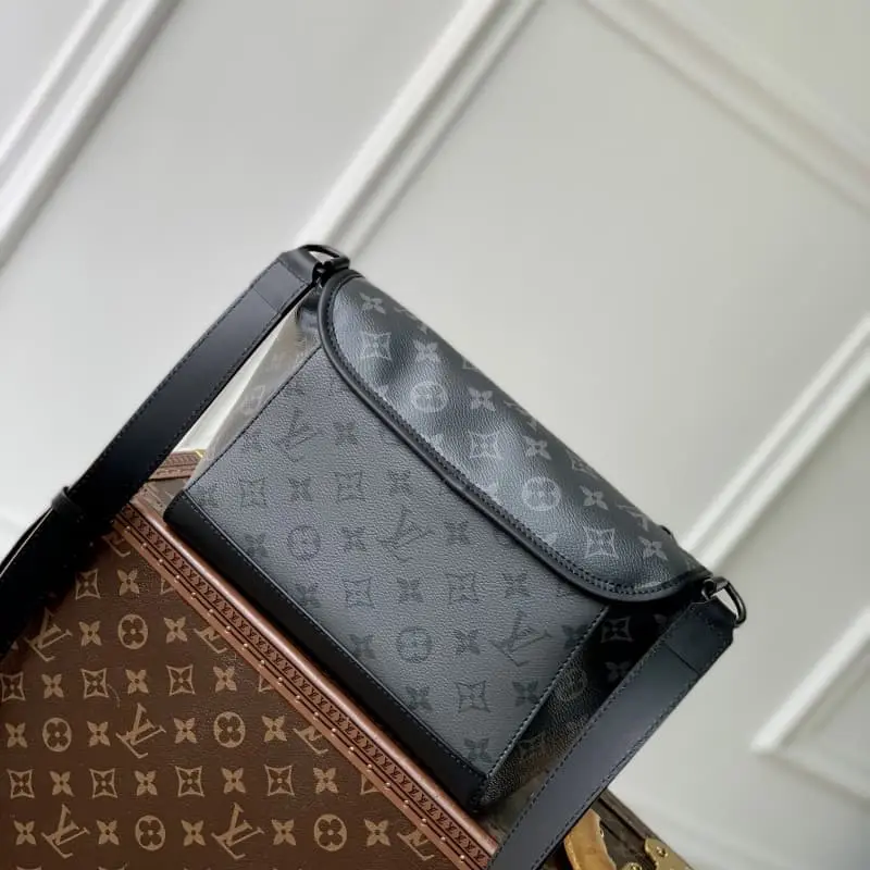 M12681 17x11x26.6cm High Quality Bags - Image 3