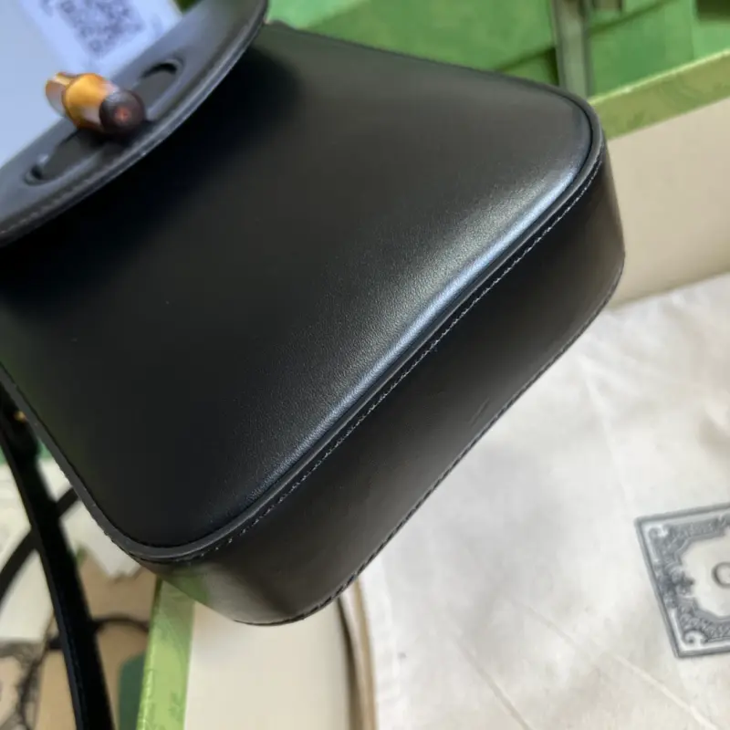 702106 High-Quality Bags - Image 3