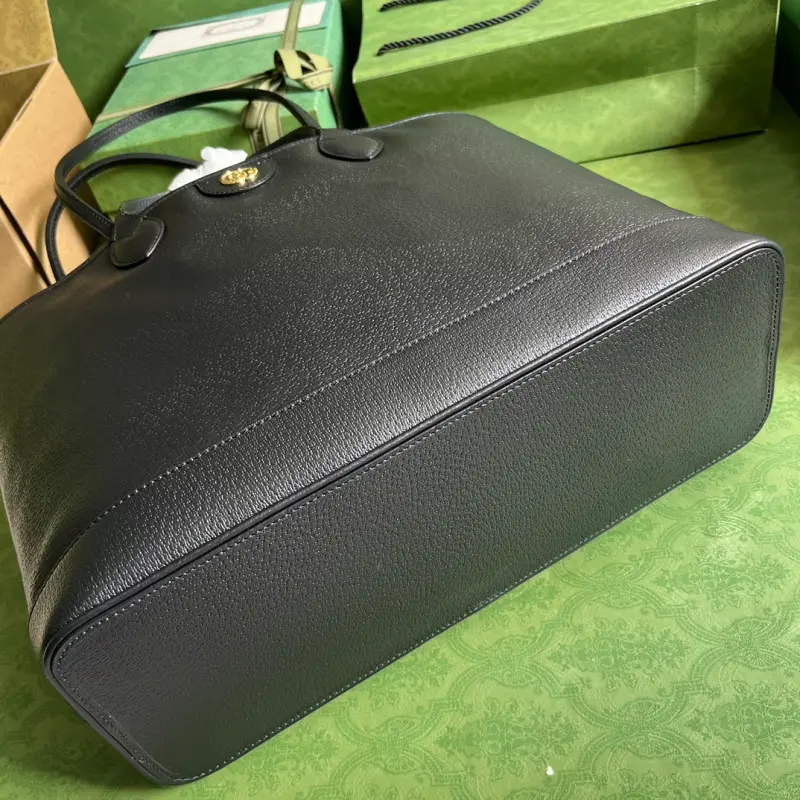 739730 CM 1 High-Quality Bags - Image 3