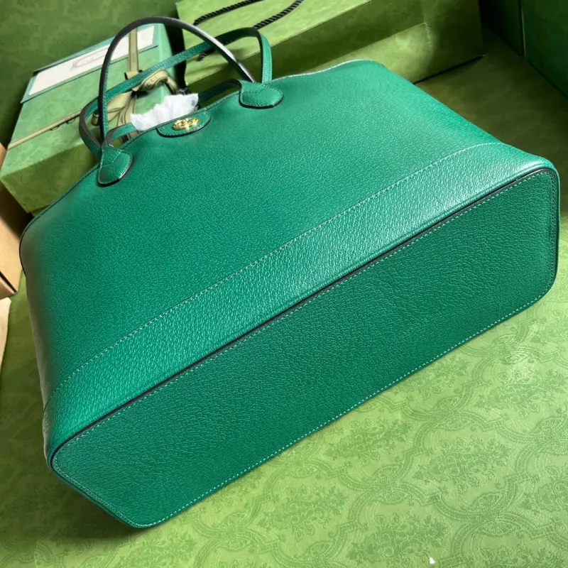 739730 CM 3 High-Quality Bags - Image 3