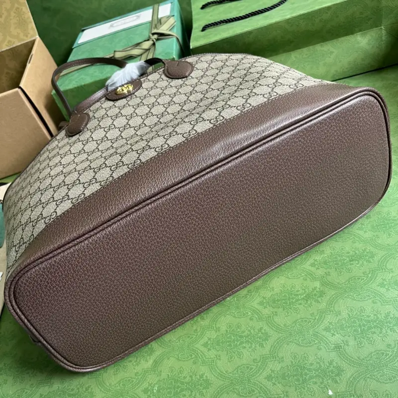 739730 CM 2 High-Quality Bags - Image 3