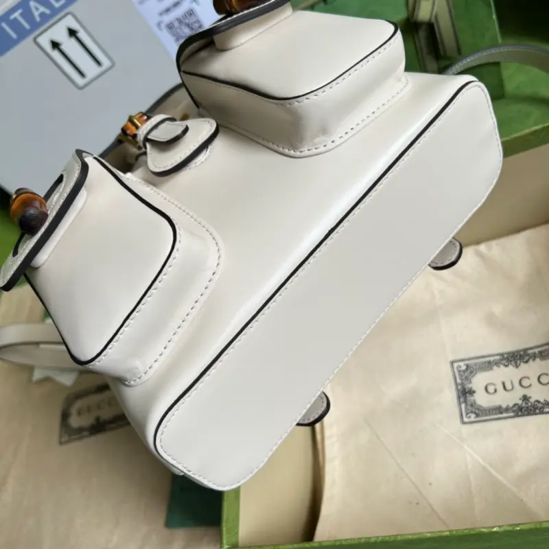 702101 CM 1 High-Quality Bags - Image 3