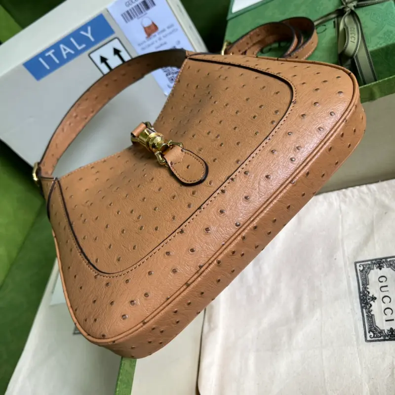 636709 CM 2 High-Quality Bags - Image 3