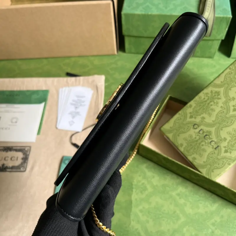 725215 CM 2 High-Quality Bags - Image 3