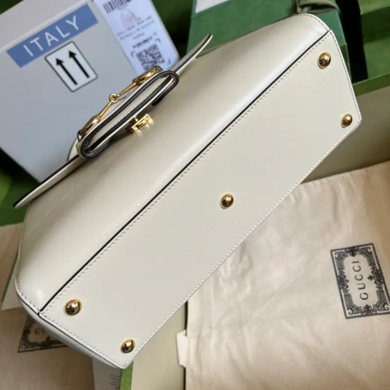 702049 CM 3 High-Quality Bags - Image 3