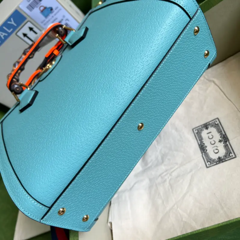 702721 CM 3 High-Quality Bags - Image 3