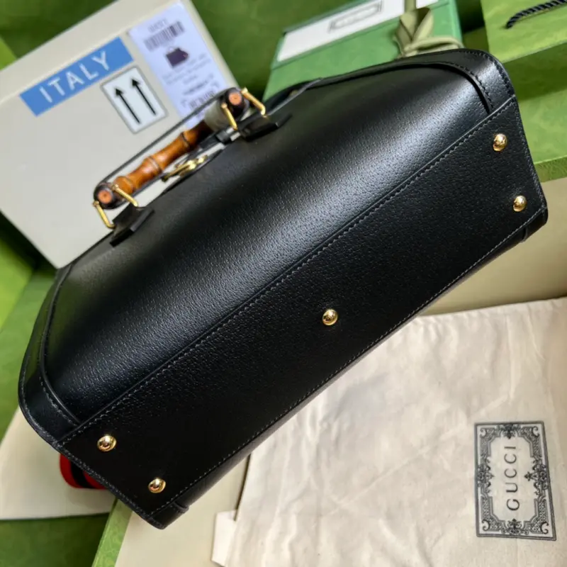 702721 CM 7 High-Quality Bags - Image 3