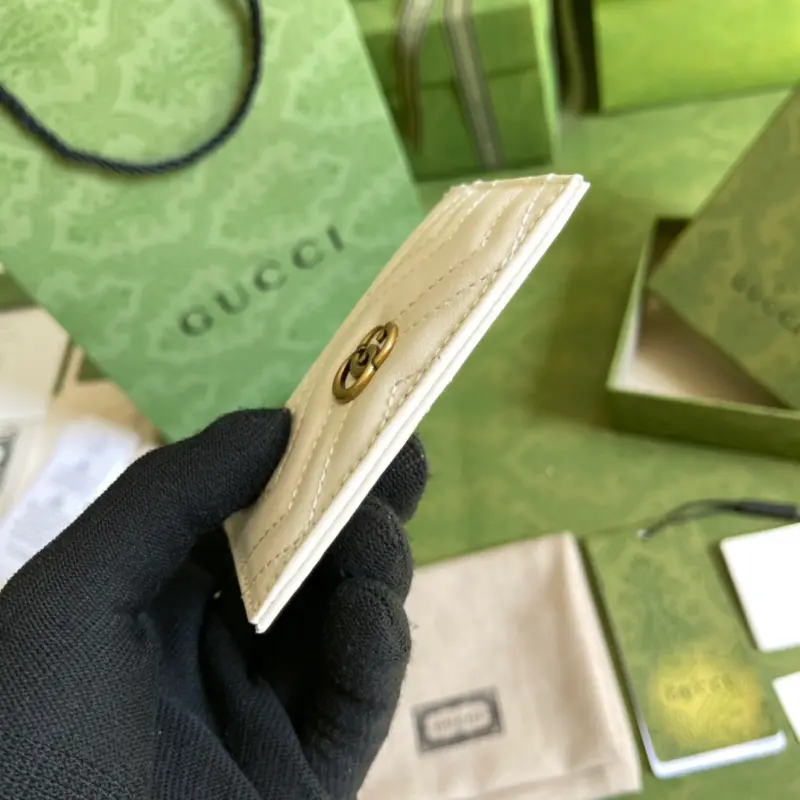 443127 CM 10 High-Quality Bags - Image 3