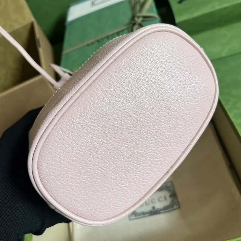 550620 CM 2 High-Quality Bags - Image 3