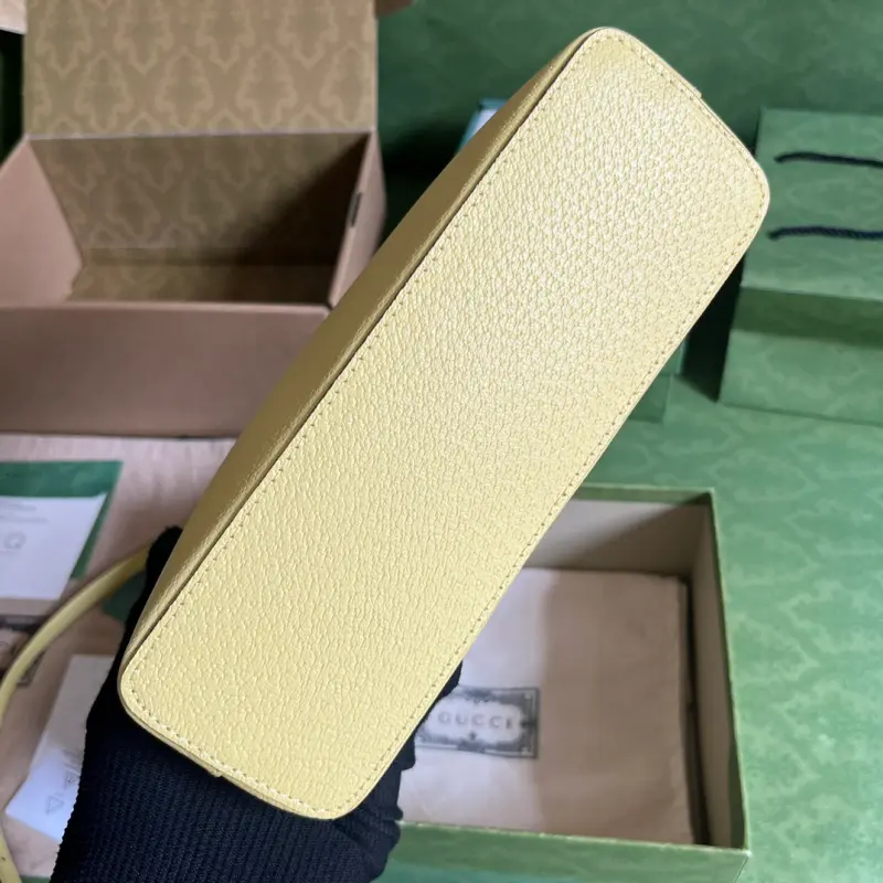 499621 High-Quality Bags - Image 3