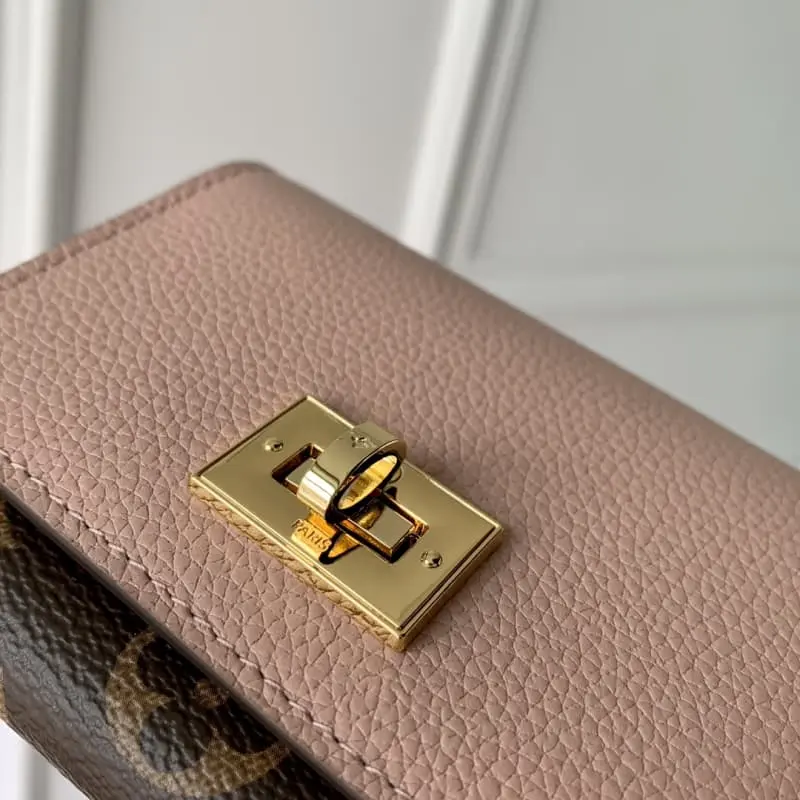 M82640 Pink High Quality Bags - Image 3