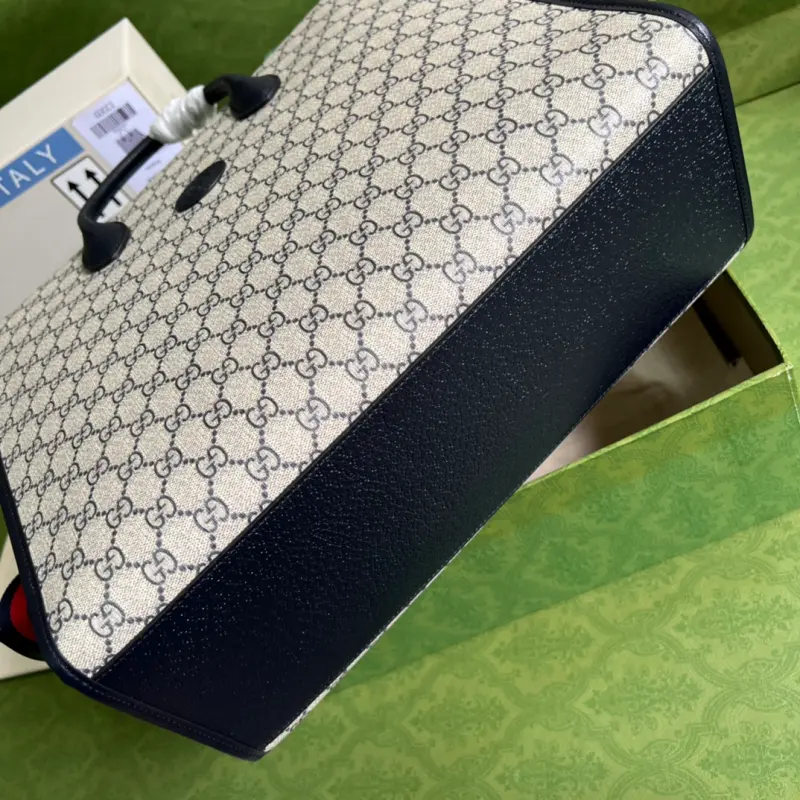 674148 CM 2 High-Quality Bags - Image 3