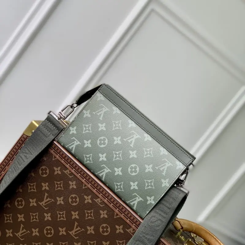 M81124 Grey Green 18.5x11x6.5cm High Quality Bags - Image 3