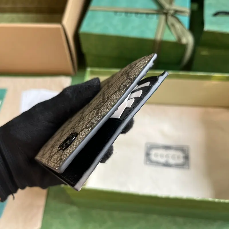 768243 CM 1 High-Quality Bags - Image 3