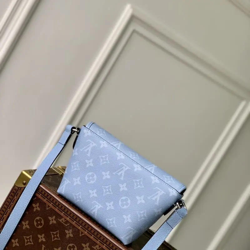 M14116 16x5x22.5cm High Quality Bags - Image 3