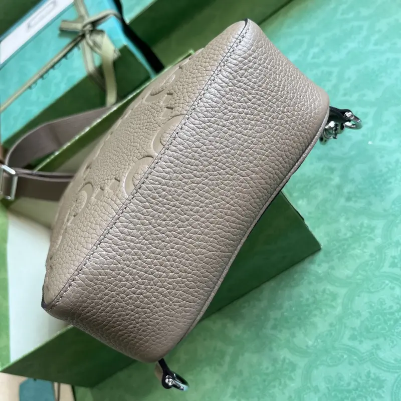 766937 CM 2 High-Quality Bags - Image 3