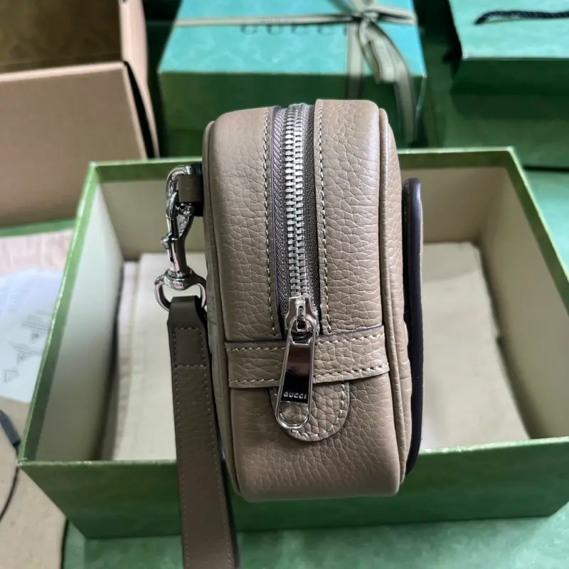 760244 CM 2 High-Quality Bags - Image 3