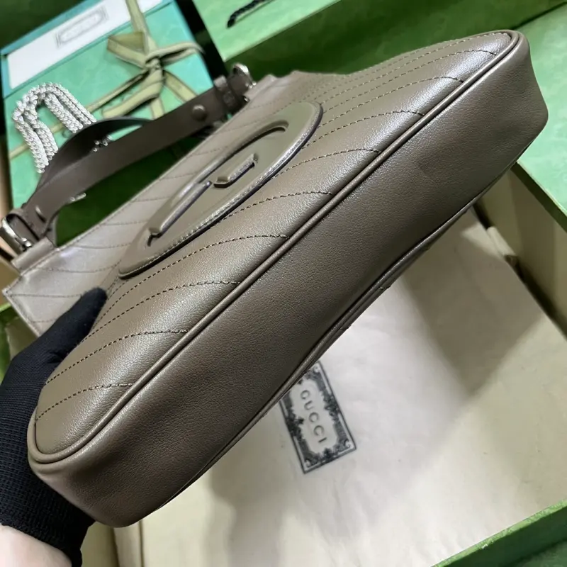 751518 CM 10 High-Quality Bags - Image 3