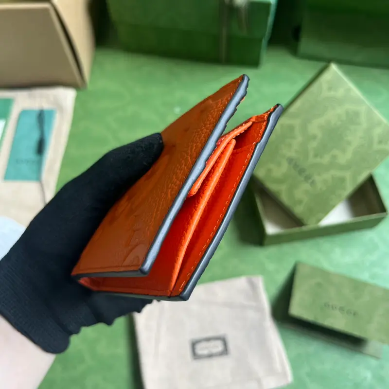 739479 CM 4 High-Quality Bags - Image 3