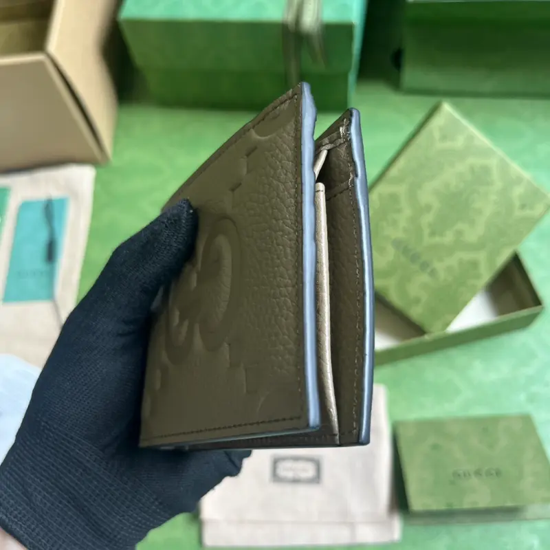 739479 CM 5 High-Quality Bags - Image 3