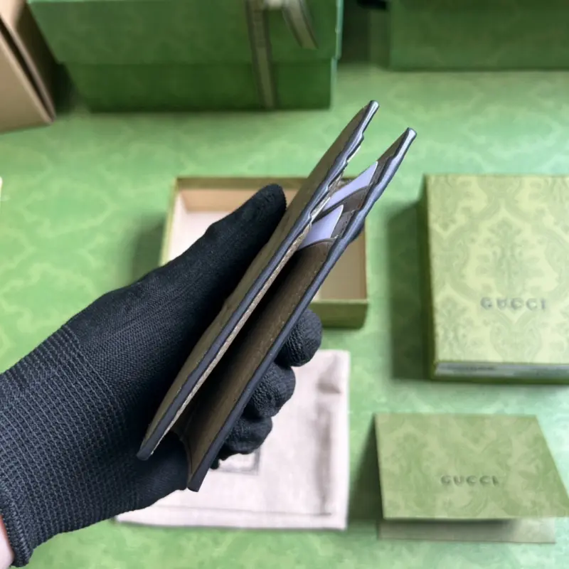 739478 CM 4 High-Quality Bags - Image 3